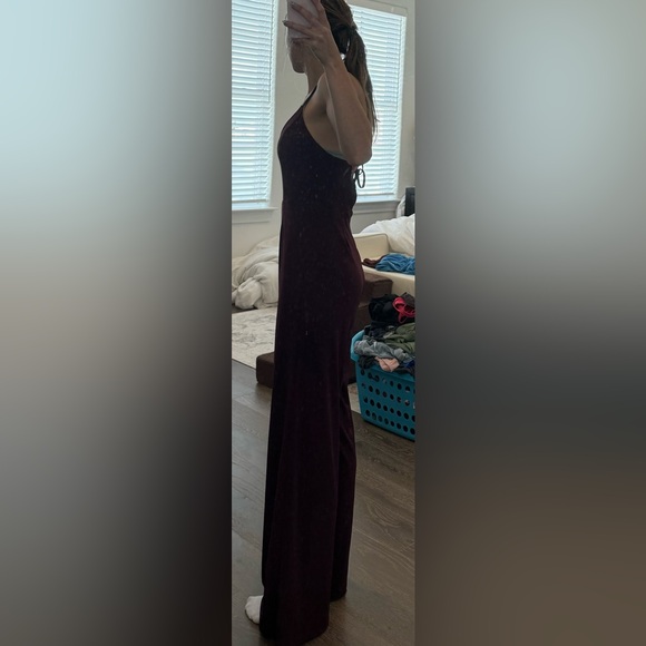 TOBI - MAROON LATE NIGHT CROSS BACK JUMPSUIT - SIZE XS - Picture 8 of 9